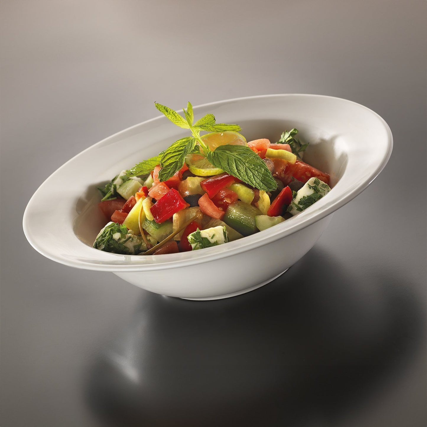 Banquet dia.10.25" h:2.5" 25 oz. Round Warm White Vitrified Bowl