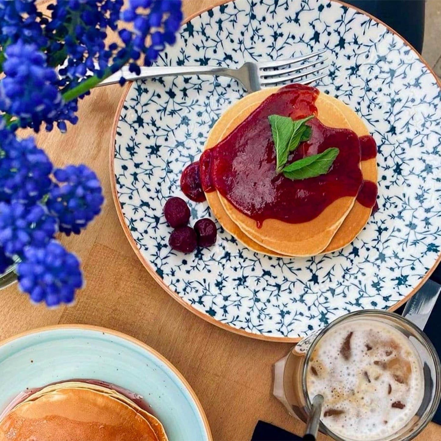 Turgla Vitrified Calif dia.9" Round Decorated Vitrified Plate - Case Pack: 12