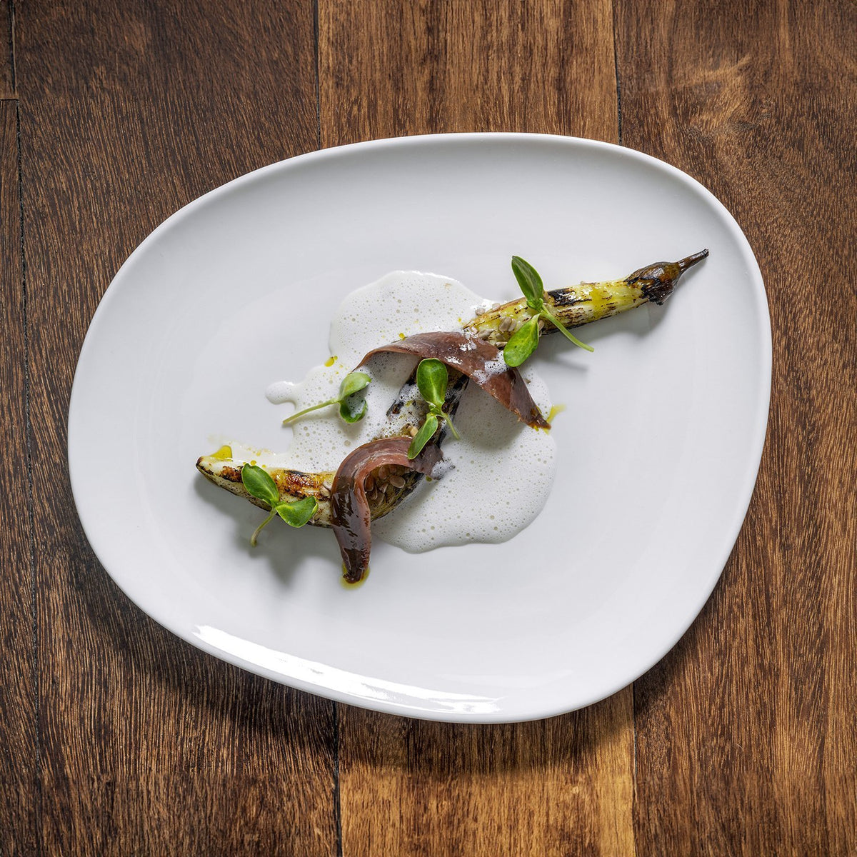 Vago 13" x 10.75" Organic Warm White Vitrified Plate